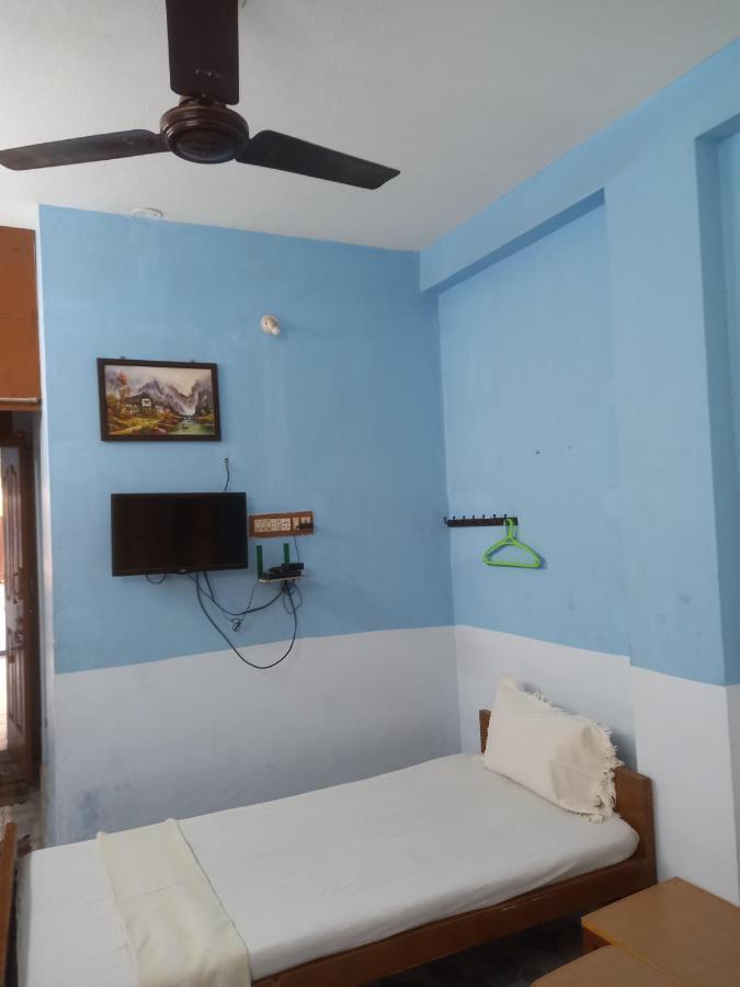 Parisha Residency- Temple Side Hotel Chidambaram Εξωτερικό φωτογραφία
