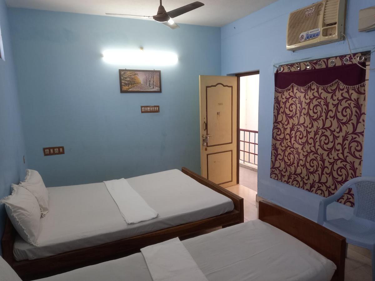 Parisha Residency- Temple Side Hotel Chidambaram Εξωτερικό φωτογραφία