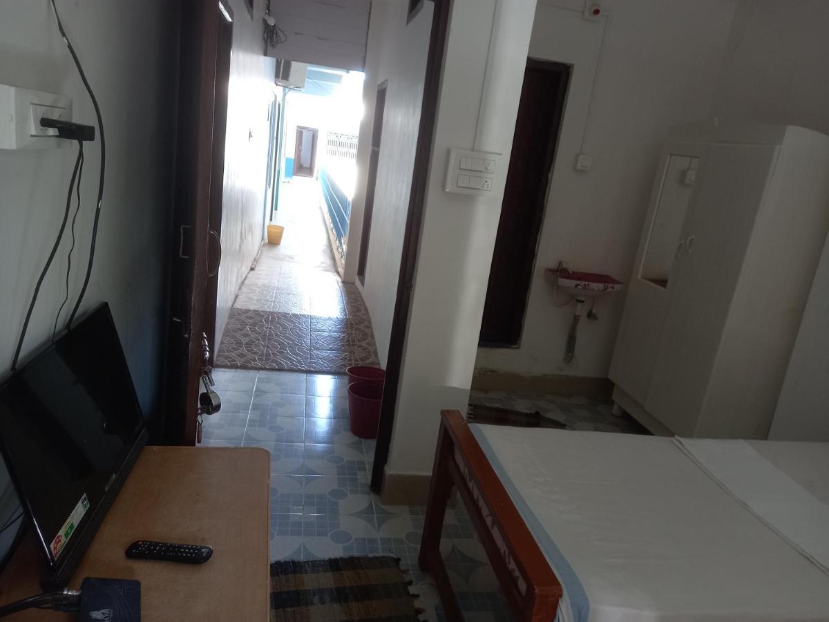 Parisha Residency- Temple Side Hotel Chidambaram Εξωτερικό φωτογραφία