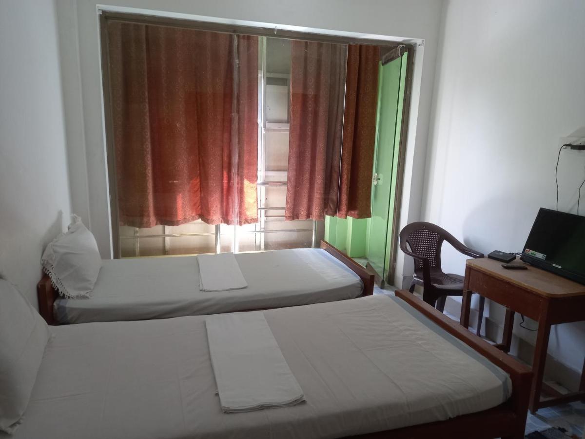 Parisha Residency- Temple Side Hotel Chidambaram Εξωτερικό φωτογραφία