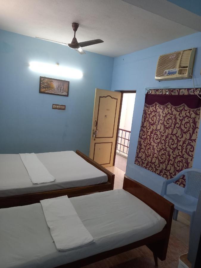 Parisha Residency- Temple Side Hotel Chidambaram Εξωτερικό φωτογραφία