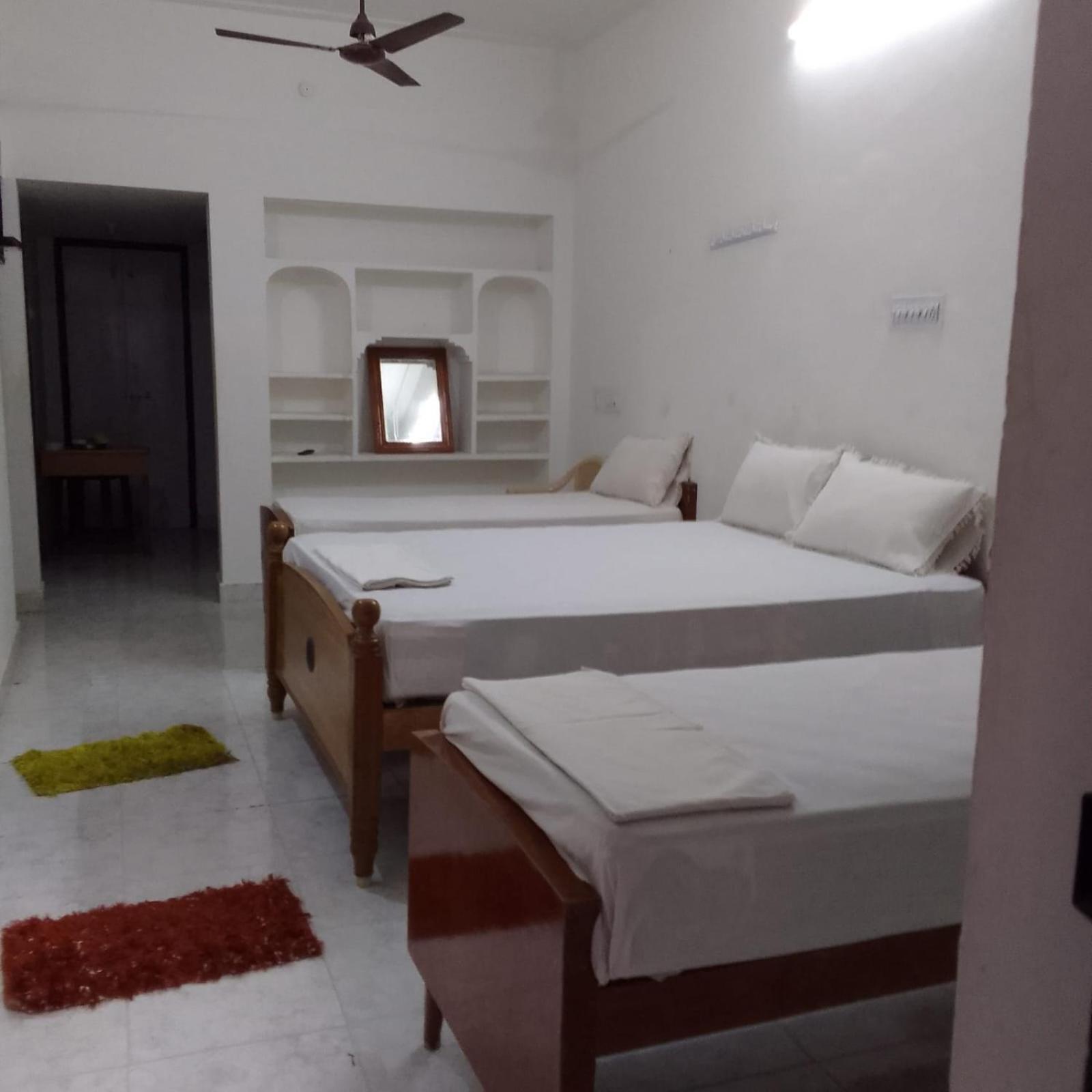 Parisha Residency- Temple Side Hotel Chidambaram Εξωτερικό φωτογραφία