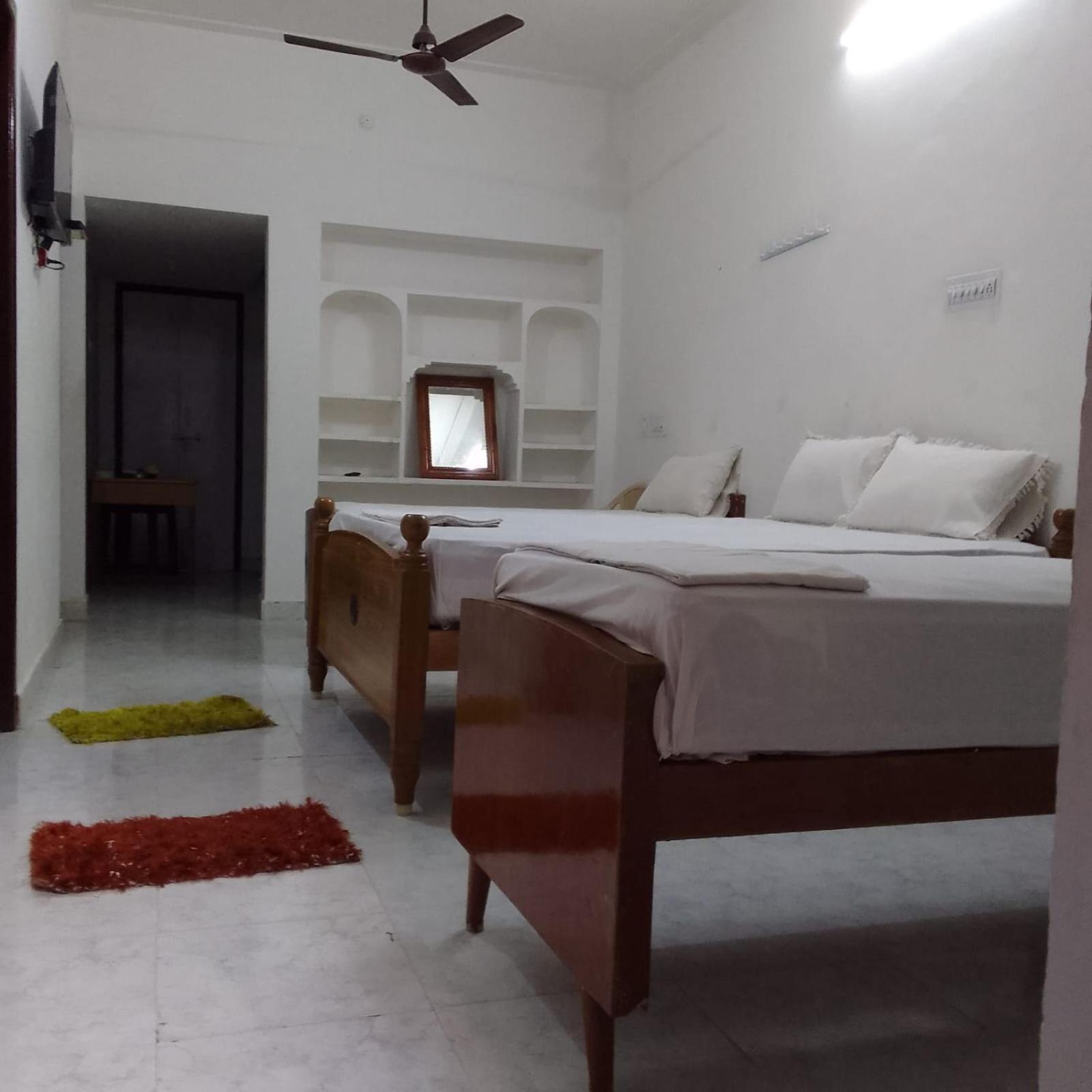 Parisha Residency- Temple Side Hotel Chidambaram Εξωτερικό φωτογραφία